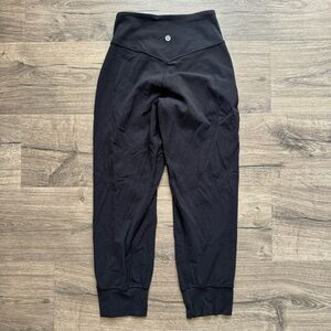Lululemon Yoga Align High Rise Black Joggers size 2 Women W6ATAS